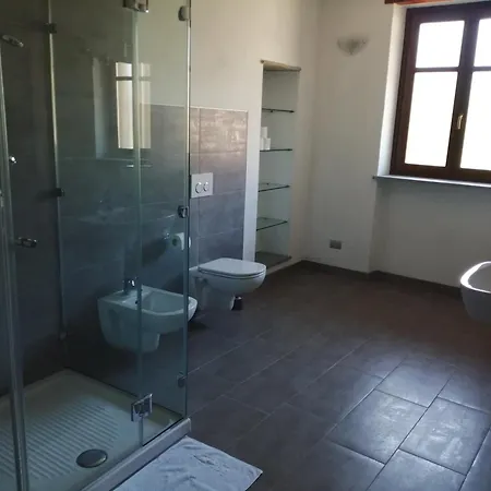 Casa Tra I Vigneti * Calosso